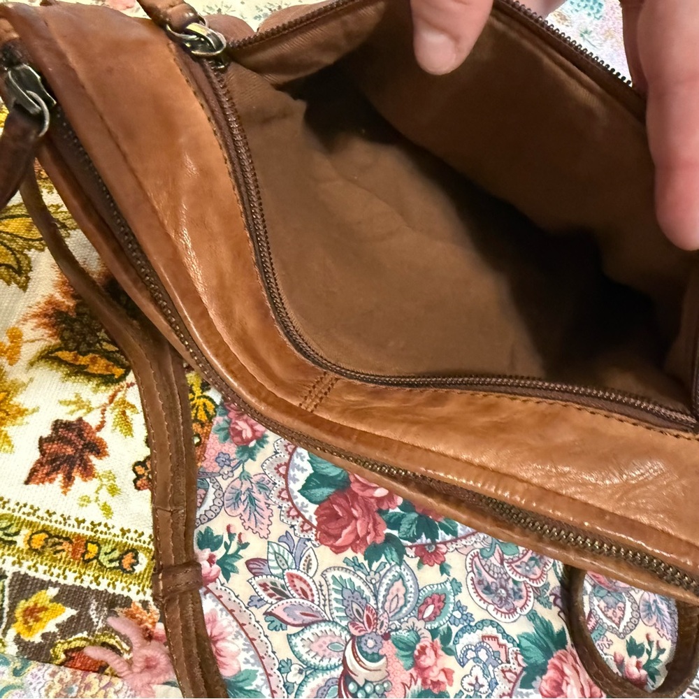 Gorgeous Cognac Woven Leather Crossbody Purse - Picture 7 of 12